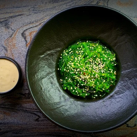 Салат Чука с "Ореховым соусом"